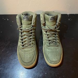 AIR FORCE 1 HIGH WB GS’MEDIUM OLIVE’ SZ 5